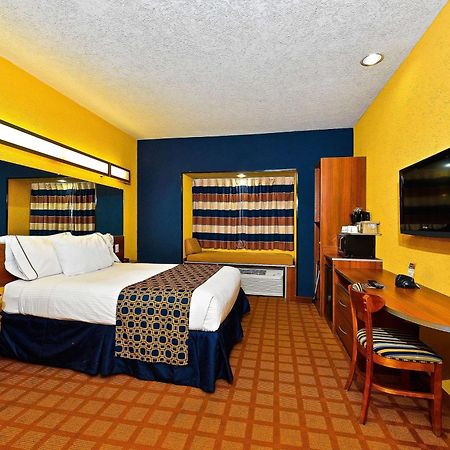 Microtel Inn & Suites By Wyndham New Braunfels I-35 Zewnętrze zdjęcie